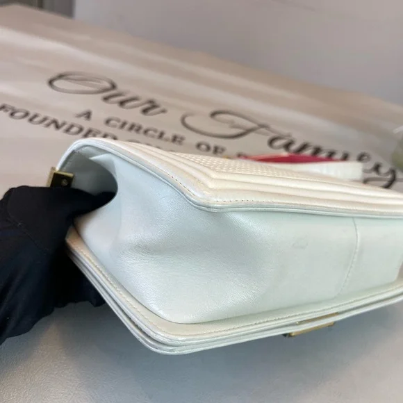 CHANEL Leather Medium Cube Boy Bag Shoulder Bag - Picture 5 of 15